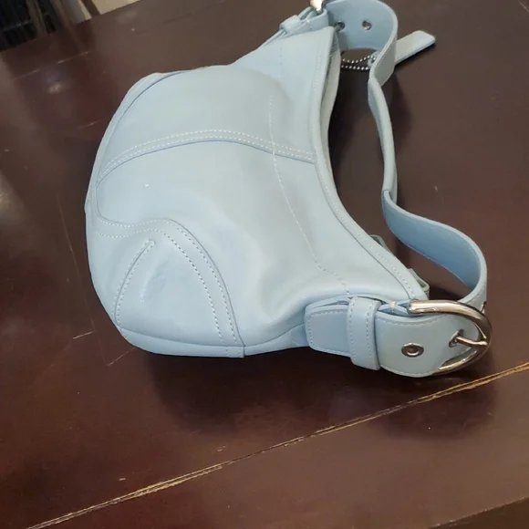 ONE DAY SALE GuC COACH Elegant Sky Blue Hobo Bag - Picture 3 of 8